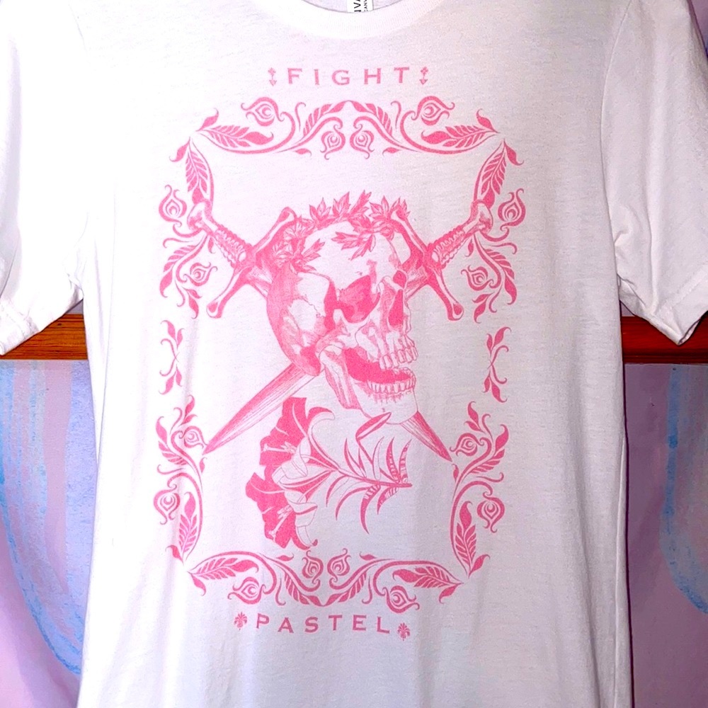 pink skull / sword graphic tee